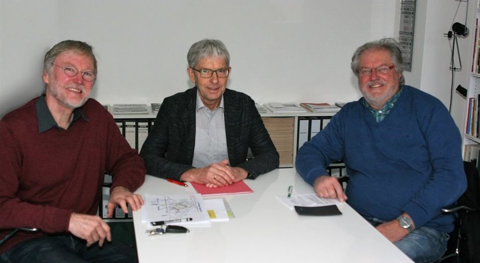 Lothar Tabery (v.l.), Kurt Koopmann und Manfred Bordiehn hoffen auf eine große Resonanz auf ihre Vortrags- und Diskussionsveranstaltung am 20.Februar im Hotel Daub.  Foto: sla