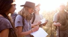 In der nördlichen Region des Krüger Nationalparks sind Löwen, Leoparden, Zebras, Nashörner, Elefanten und zahlreiche Vogelarten beheimatet.  Foto: djd/Abendsonne Afrika/Albie Venter