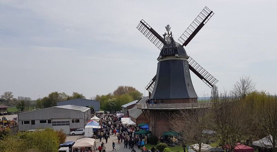 Am 1. Mai startet die Mühle in Aschwarden wieder in die Sommersaison und lädt ein zum Kunsthandwerkermarkt mit buntem Rahmenprogramm.  Foto: eb