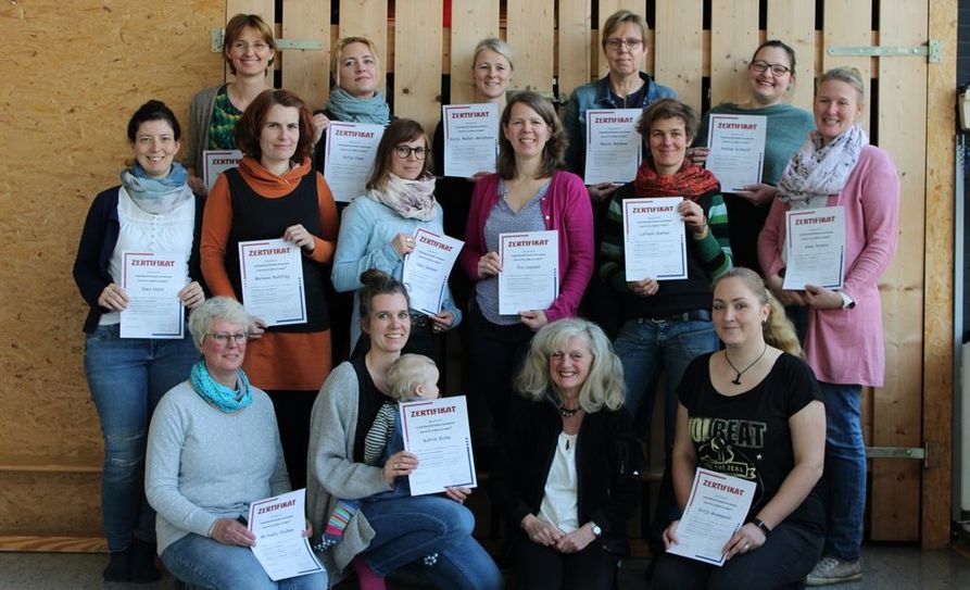 15 Teilnehmerinnen haben die Fortbildung zur Dozentin für die „Gleichgewichtsprogramme nach Dorothea Beigel“, im März 2019, erfolgreich abgeschlossen. Foto: eb