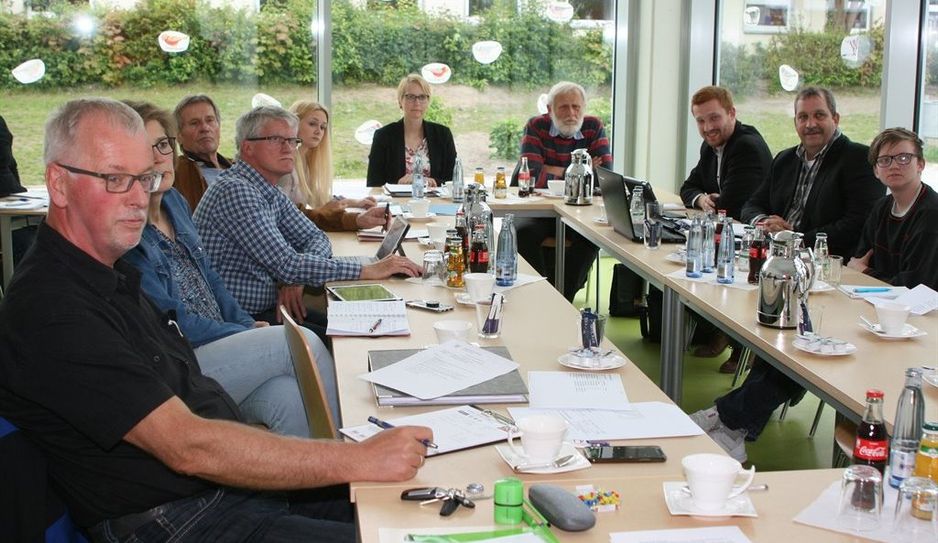 Der Schulausschuss der Stadt Bremervörde tagte im Gebäude der Grundschule.  Foto: sla