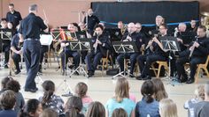 Musik soll bei dem Stück „Namene“ wichtige Punkte und Informationen zum Thema Prävention, Mobbing, Selbstschutz vermitteln. Jetzt kam das Polizeiorchester nach Ritterhude.  Foto: sr