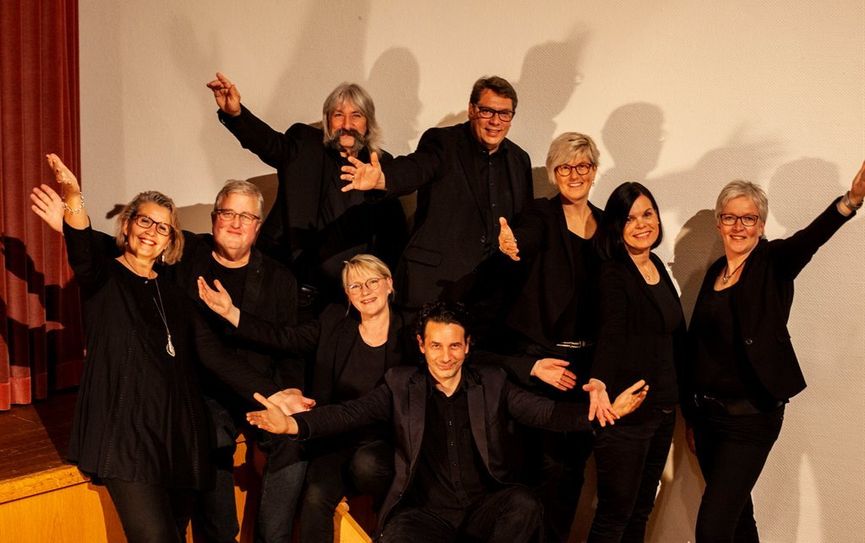 Der Chor Viddel 12 gibt in der Auferstehungskirche das erste Konzert unter dem neuen Chorleiter Ingo Stoevesandt. Foto: eb