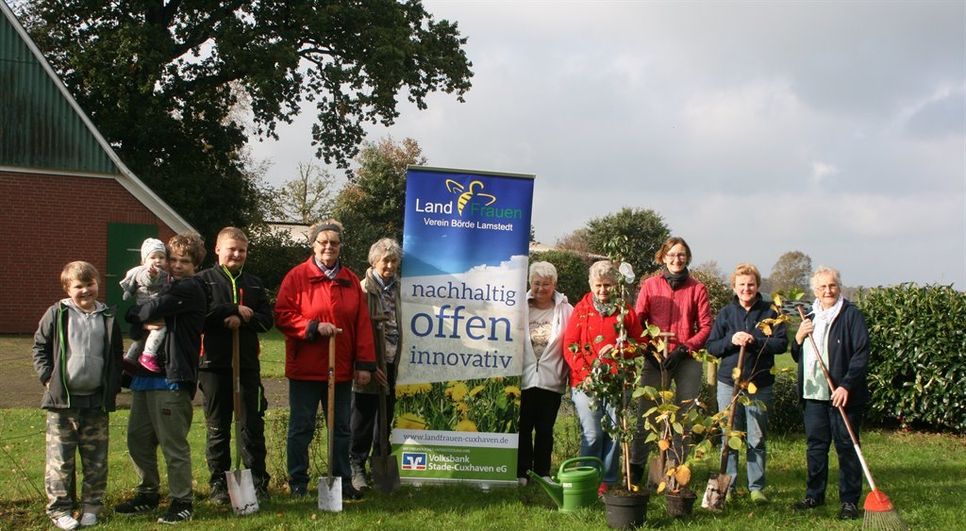 Die Ihlbecker Landfrauen waren mit großem Eifer dabei.  Foto: sla