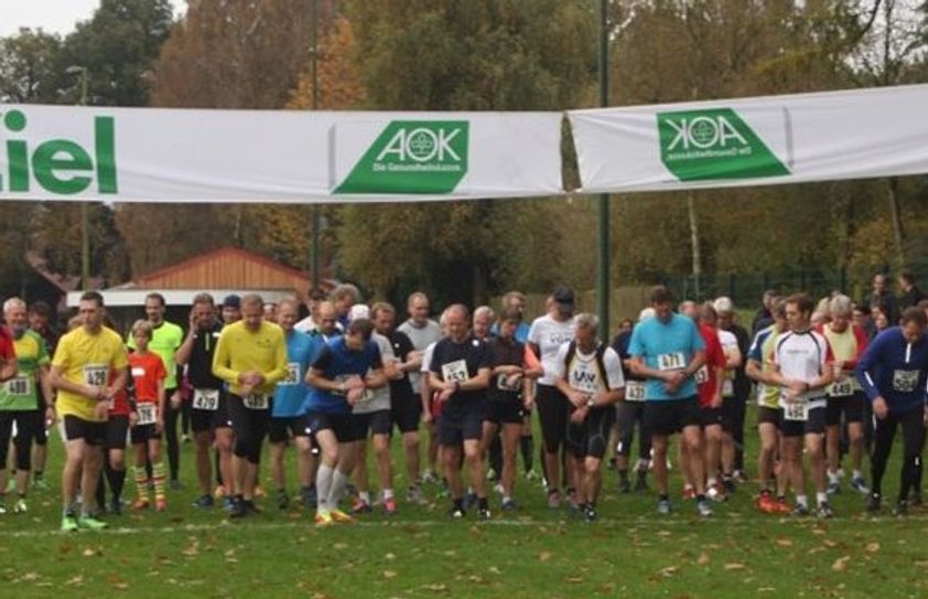 Beim Herbstlauf starten die Teilnehmer in neun verschiedenen Strecken. Foto: eb