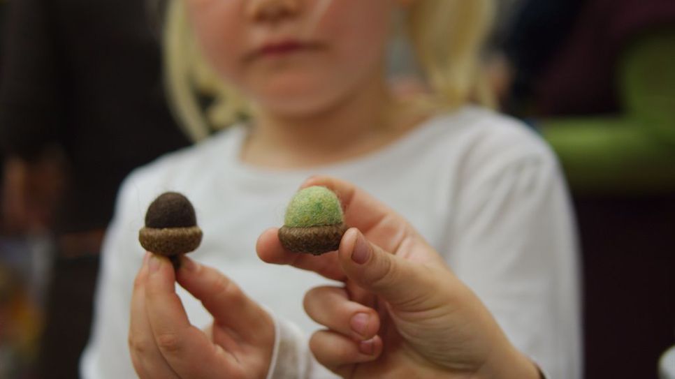 Am 9. November präsentiert die Freie Waldorschule in der Lindenstraße wieder hübsche Basteleien und Geschenkideen.  Foto: eb