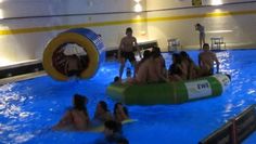 Zur coolen Poolparty lädt das Delphino am 30. November ein, dann wird es vorweihnachtlich im Familienbad.Foto: eb