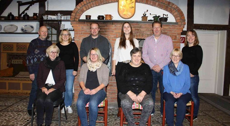 Die Kutenhulder Bühnenpedder haben für ihr Publikum ein neues Stück einstudiert, dass für jede Menge Irrungen und Wirrungen auf der Bühne sorgen wird. Foto: eb