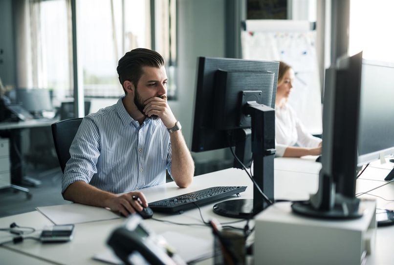 Wer seine private Rente optimieren möchte, kann mit seinem Chef über die betriebliche Altersvorsorge sprechen.
 Foto: djd/Nürnberger Versicherung/Getty