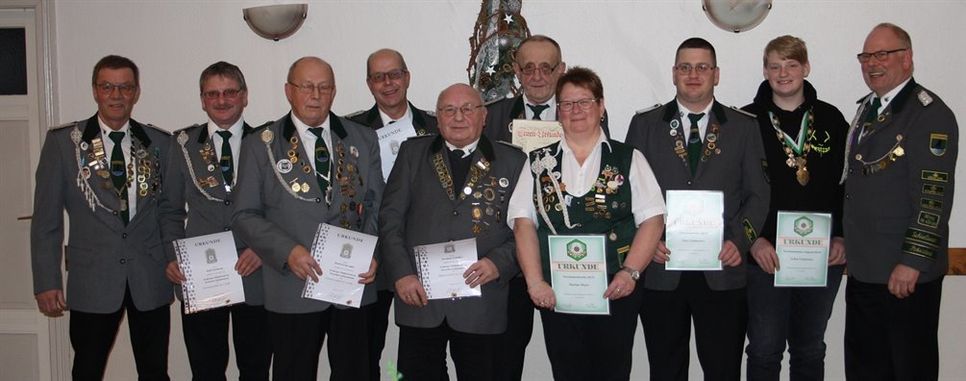 Die geehrten Mitglieder des Schützenvereins Augustendorf.  Foto: eb