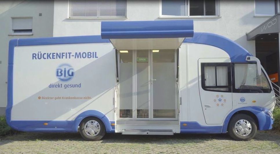 Das Rückenfit-Mobil macht am 14. März auf dem Sportplatz in Selsingen Halt.  Foto:eb