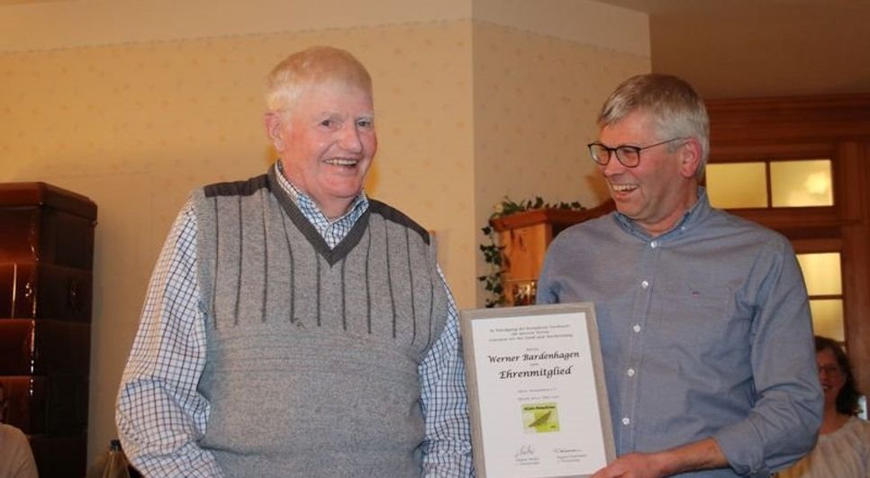 Werner Bardenhagen war nihct nur Gründungsmitglied, sonder auch der allererste erste Vorsitzende der Alfster Heimatfrüün. Foto: eb