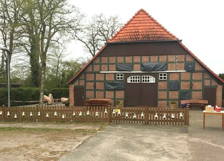 Am Brünings Hof konnte man sich eine Osterhasenüberraschung vom Zaun pflücken. 
 André Germendorff, 1. Vorsitzender Heimatverein Seebergen e. V