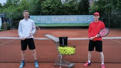 Trainer Sebastain Schröder (links) und Stefan Puckhaber freuen sich bereits auf die Tennis-Express-Tage.  Foto: eb