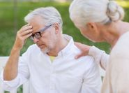 An heißen Sommertagen kommt es bei Senioren öfter zu Problemen mit Schwindel und Benommenheit.
Foto: djd/Telcor Forschung/Syda Productions stock.adobe.com