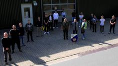 Oberstleutnant Andreas Möller, Ausbildungsleiter Marco Schultz (links) und die Ausbildungsleiterin für die Ausbildung der Fachlageristen, Anne Rott, begrüßten gemeinsam den neuen Ausbildungsjahrgang. Foto: eb