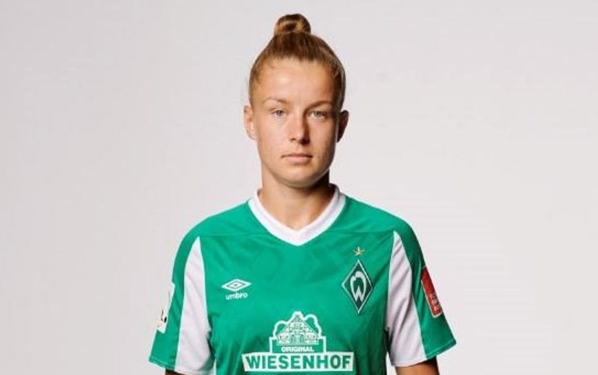 „Für mich als Sportlerin ist es mein großes Ziel mit der Mannschaft die Klasse zu halten und mich mit dem SV Werder in der ersten Liga zu etablieren“, so der Wunsch von Ulbrich für die anlaufende Saison. Foto: Werder Bremen