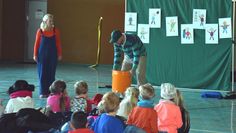 Mit dem Theaterstück „Die große Nein-Tonne“ wird Kita- und Grundschulkindern Mut gemacht.  Foto: eb