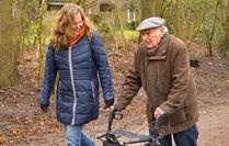 Sowohl die Senioren selbst als auch ihre Angehörigen legen größten Wert auf Professionalität, Vertrauenswürdigkeit und Zuverlässigkeit, wenn es um persönliche Unterstützung geht.
Foto: djd/BDSAD/Marcel-H. Favretto