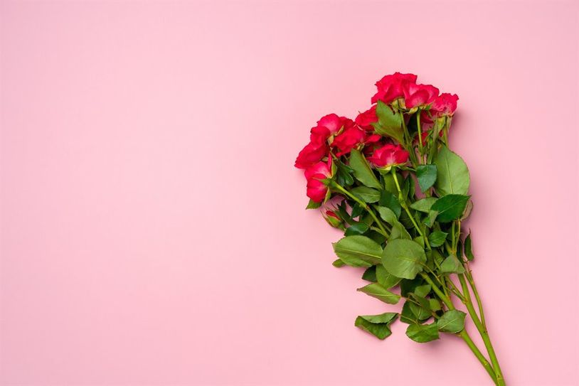 Zum Valentinstag einen Strauß Rosen kaufen, ist ab dem 13. Februar wieder möglich. (Foto:adobestock/fotofabrika)