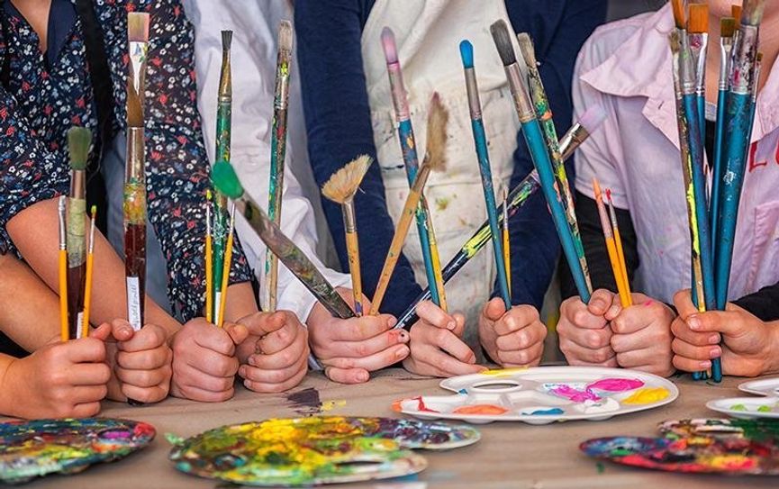 An die Pinsel, fertig, los: Der Kreativität sind keine Grenzen gesetzt.  Foto: eb