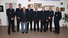 Samtgemeindebürgermeister Holger Meyer (3. v. li.) ernannte Ingo Söhl (v. li.), Jörg Offermann, Marco Hildebrandt, Manfred Bardenhagen, Lars Wehber, Ralf Miesner und Lutz Brennecke.