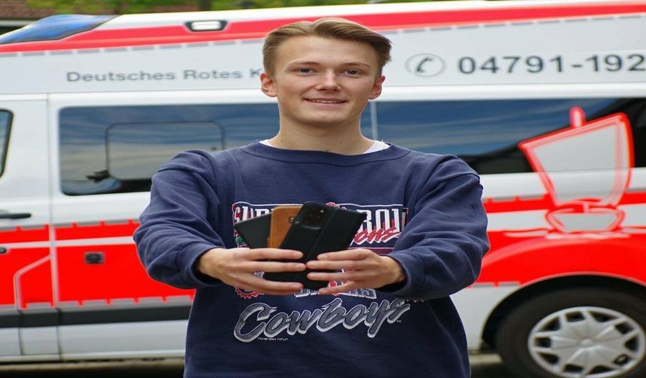 Tom Boyer erklärt in zwei Veranstaltungen den Umgang mit dem Smartphone für Senior:innen. Foto: eb