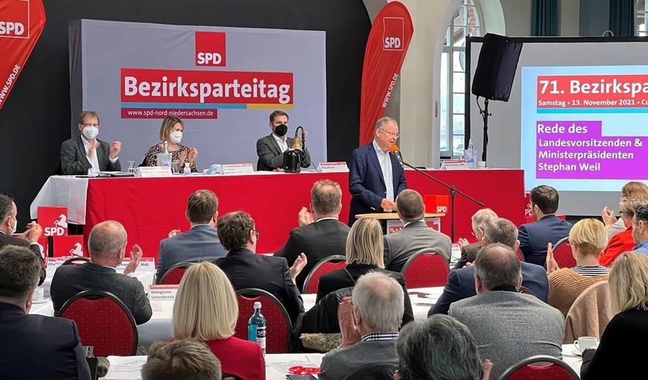 Niedersachsens Ministerpräsident Stephan Weil vor dem Bezirksparteitag der SPD Nord-Niedersachsen. Foto: eb