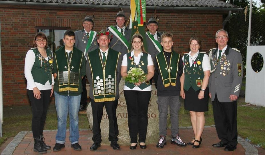 Die amtierende Königsfamilie freut sich auf ein schönes Fest.