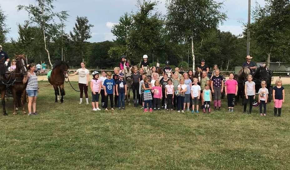 30 Kinder erlebten tolle Stunden beim Reit- und Fahrverein Kuhstedt.