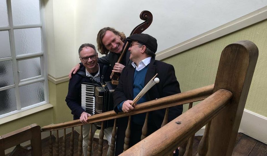 „Herr Meier und sein Fördetrio“ sind am kommenden Sonntag an der Museumsanlage in der Bördestraße für ein Konzert zu Gast. Foto: Astrid Jörgensen