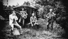 Die vier Musiker lassen alte Musikerlegenden wie Muddy Waters oder Janis Joplin wieder aufleben.