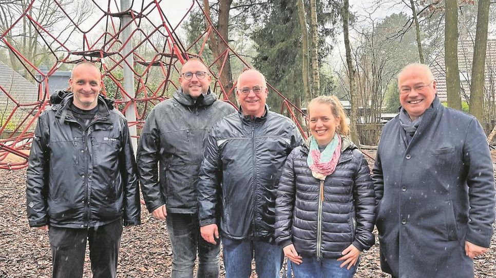 Alle Akteure sind begeistert von der zahlreichen Unterstützung, die sie für das Gerüst bekommen haben.