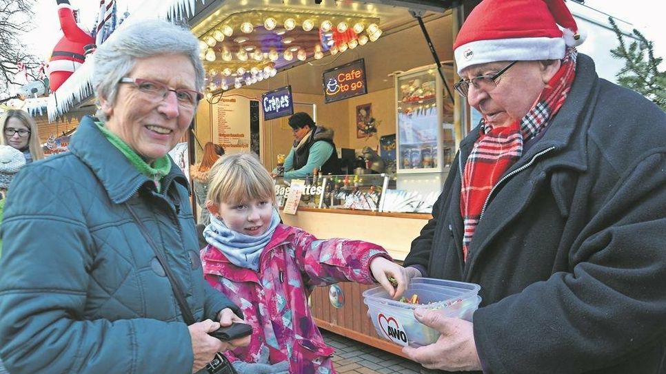 Auf dem Weihnachtsmarkt in Grasberg gibt es viel Programm, das sowohl die ältere Generation als auch die Kleinen begeistern wird.