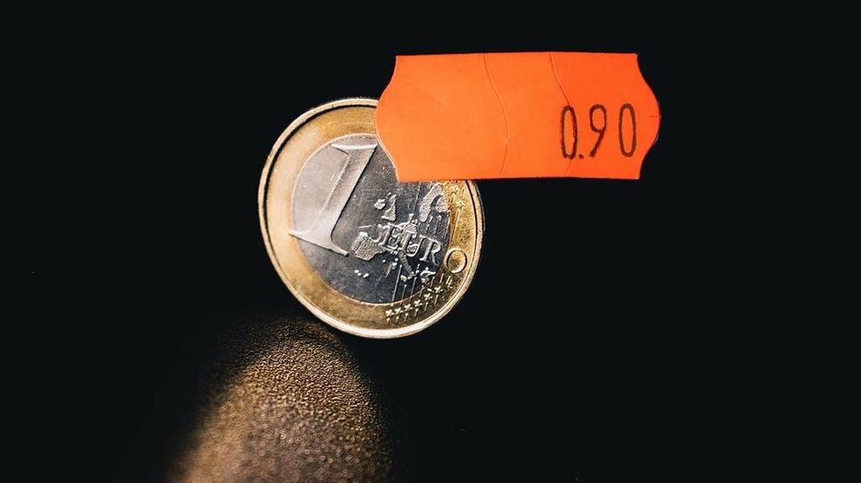 Wenn der Euro kein Euro mehr ist. Die galoppierende Inflation trifft Menschen mit geringem Einkommen jetzt besonders hart.