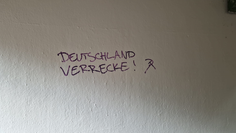 So etwas möchten CDU-Stadträte am Bahnhof nicht lesen und schlagen die Gestaltung der weißen Wände am Bahnhof vor.