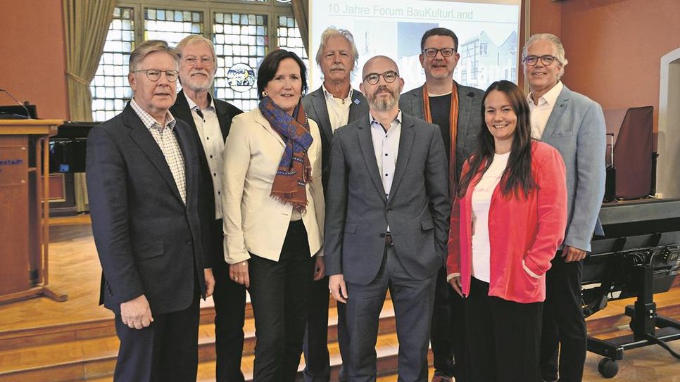 Beim Festakt in Stade informierten mehrere Experten über die Themen Bauen und Kultur.