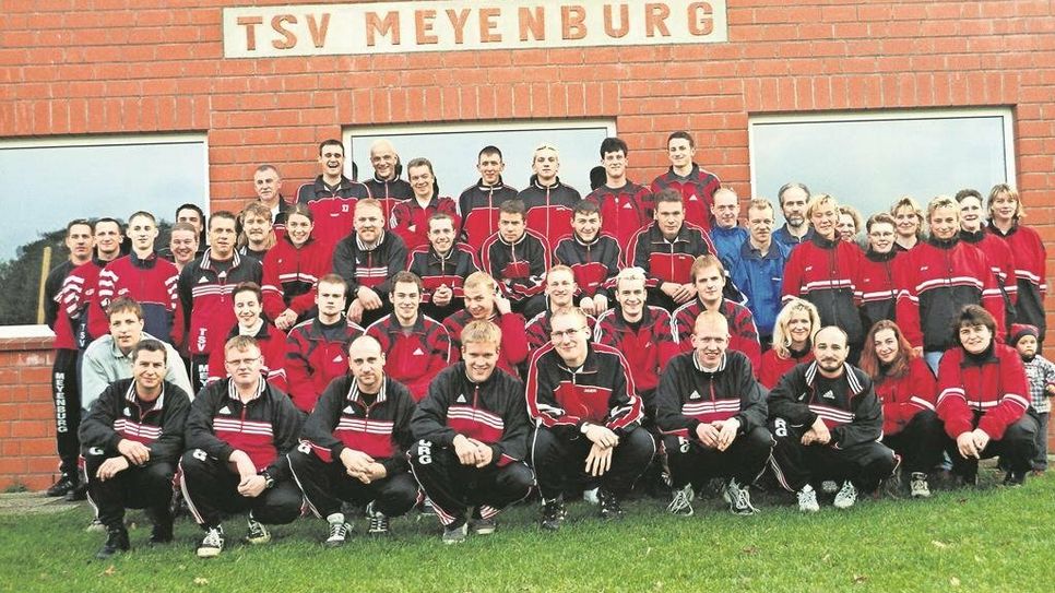 Der TSV Meyenburg vor 20 Jahren zum 55. Jubiläum.