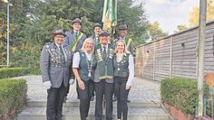 Nieder Ochtenhausen (red). Auf eine sehr gut besuchte Schützenfest-Nachfeier kann der stellv. Präsident des Schützenverein Nieder Ochtenhausen, Markus Burfeind, bei der Proklamation und Preisverteilung zur diesjährigen Nachfeier verweisen. Neue Vizekönigin wurde Annelie Matthias und Werner Matthias ist neuer Vizekönig. Neue Kanonenführerin der Jungschützenabteilung wurde Luna Butt.